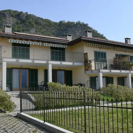 Gli Ulivi In Tremezzina Shared Pool Apartment Tremezzo