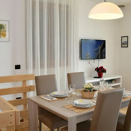 Apartment Gli Ulivi In Tremezzina *