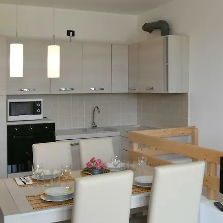 Apartments Gli Ulivi In Tremezzina Διαμέρισμα *