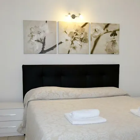 Apartments Gli Ulivi In Tremezzina * Tremezzo